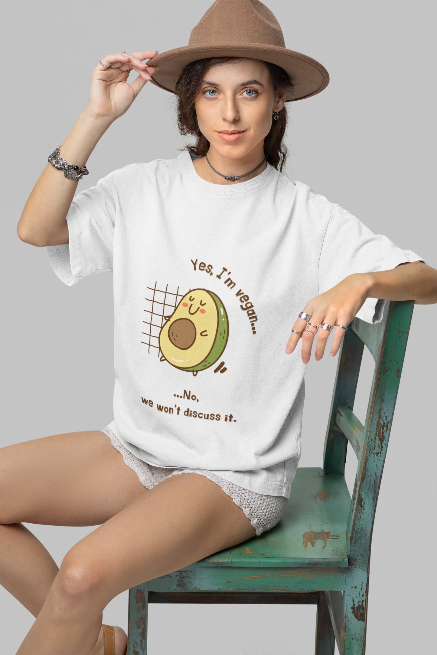 Vegan 🌱 - Oversized Unisex Tee - Front - Flujo